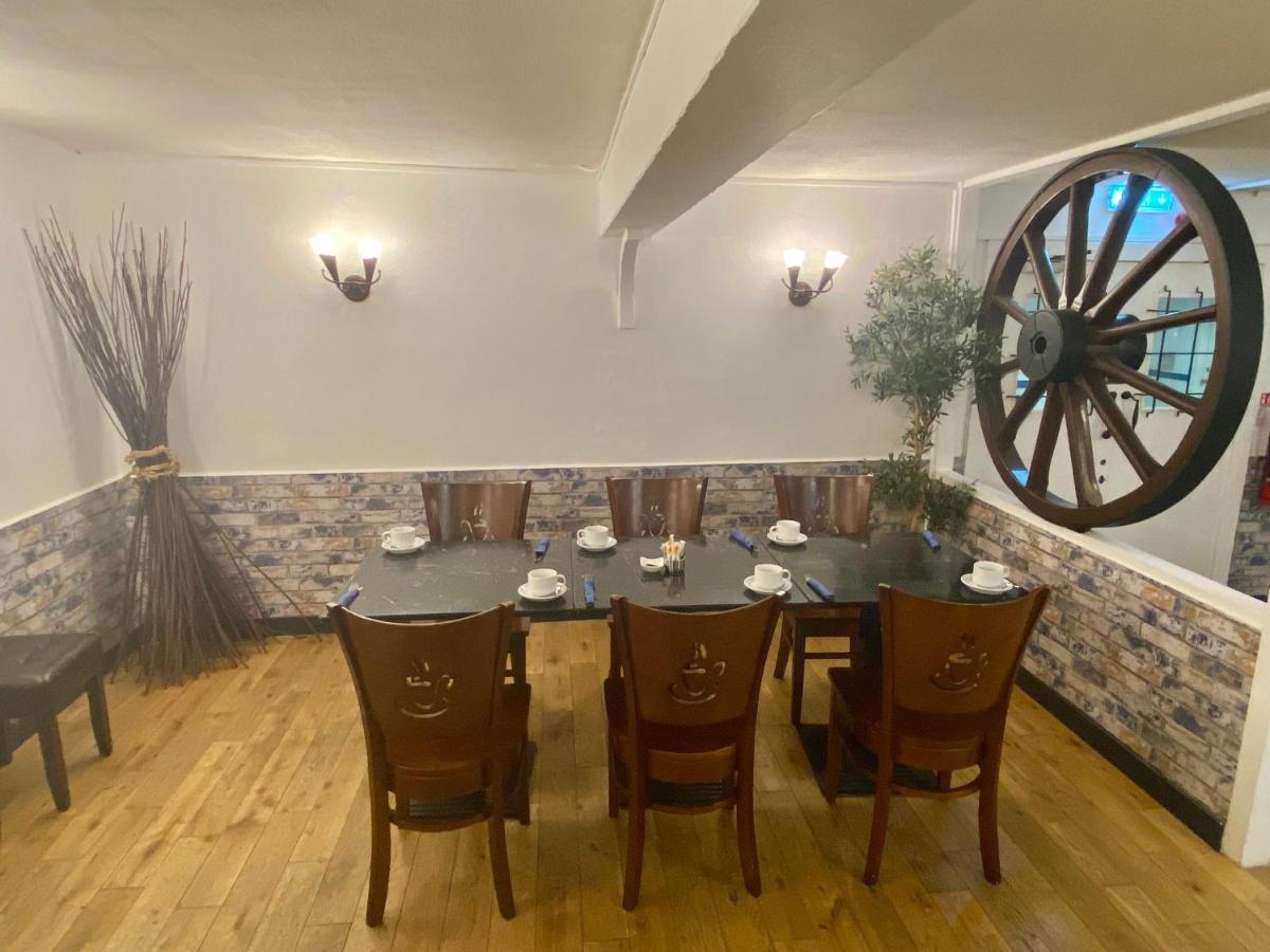 The County Hotel - Self Check-In, Ultra Fast Wi-Fi, Free Parking, Central Location Селкерк Экстерьер фото