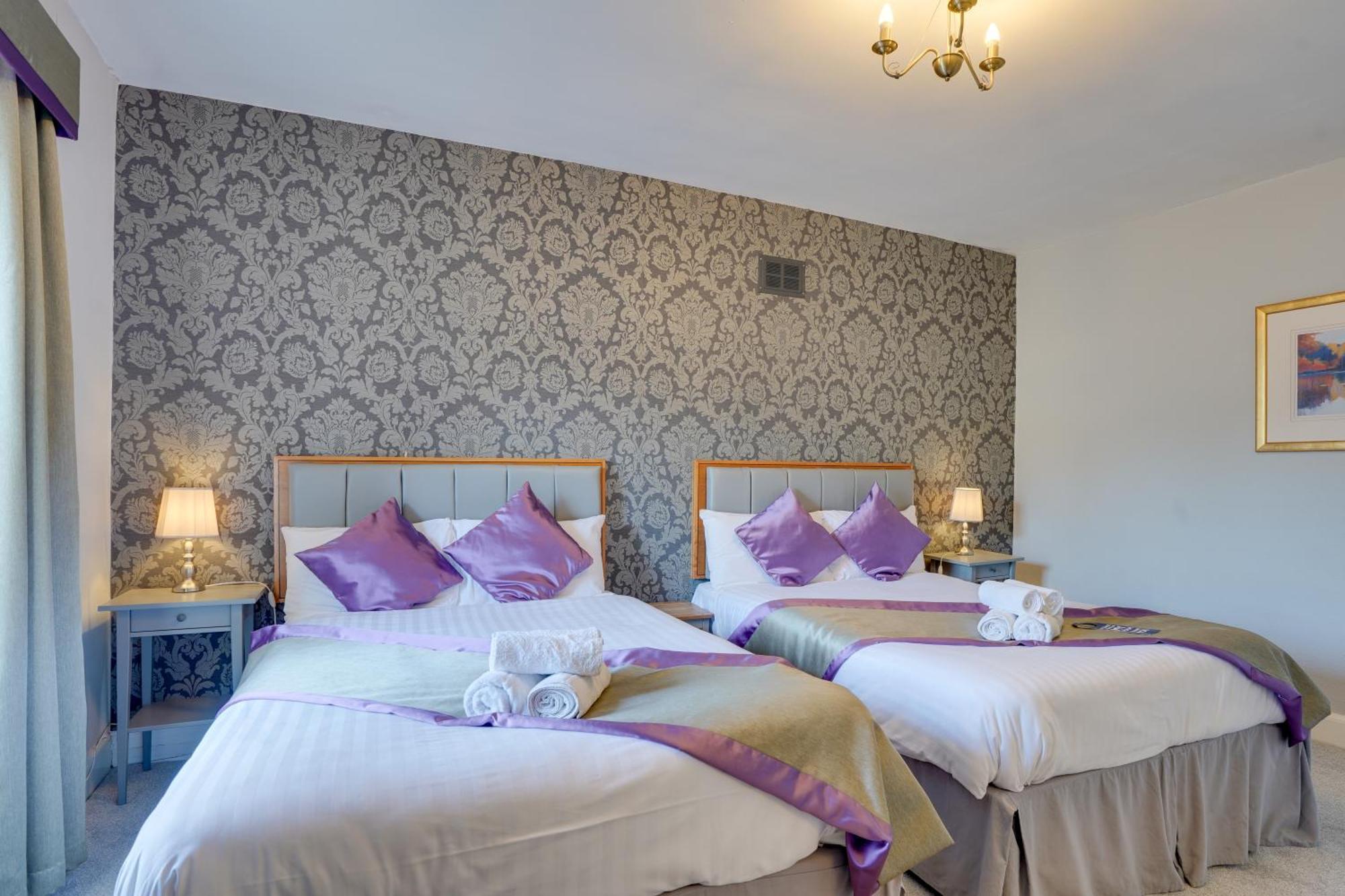The County Hotel - Self Check-In, Ultra Fast Wi-Fi, Free Parking, Central Location Селкерк Экстерьер фото